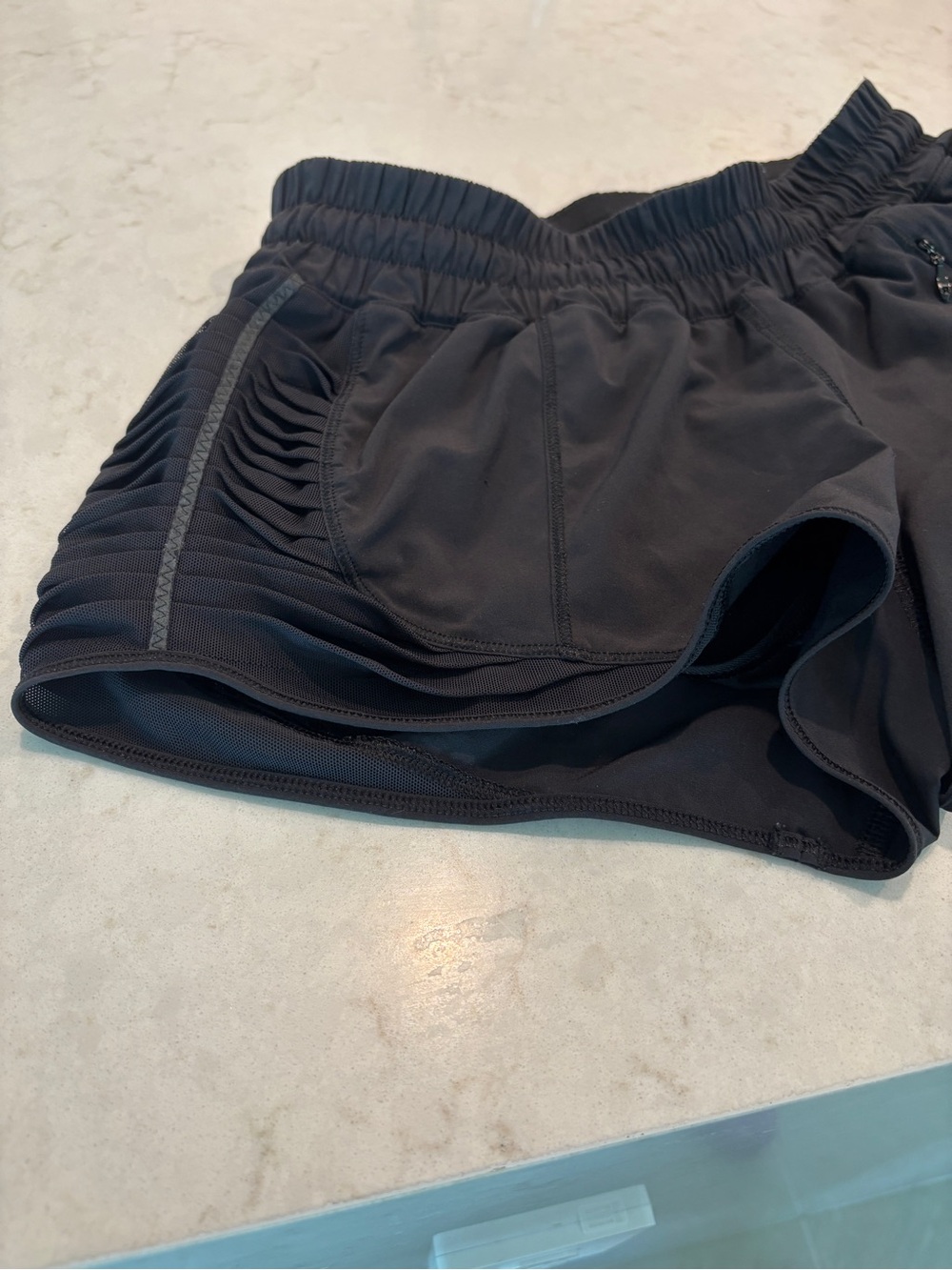 Lululemon Hotty Hot High Rise Short Black Size 4 Like New Ruching Detail on Side